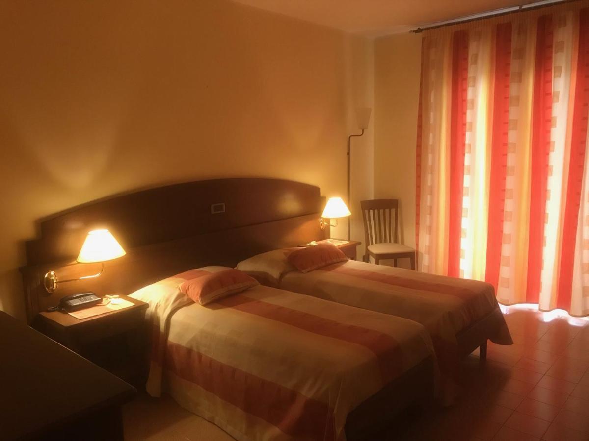 Hotel Monte Nebin Sampeire Eksteriør bilde